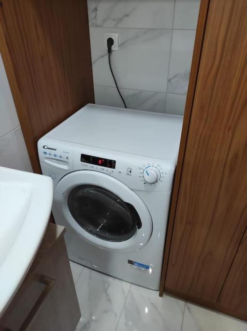 Studio Apartment With All Amenities In Kolonaki Athen Eksteriør billede