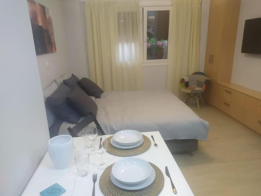 Studio Apartment With All Amenities In Kolonaki Athen Eksteriør billede