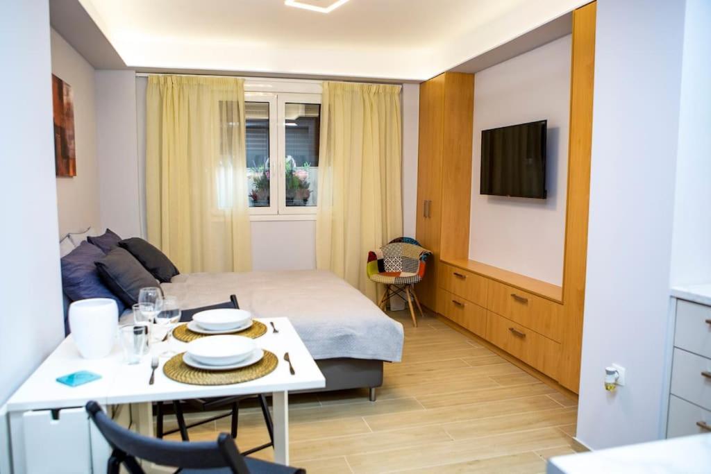 Studio Apartment With All Amenities In Kolonaki Athen Eksteriør billede