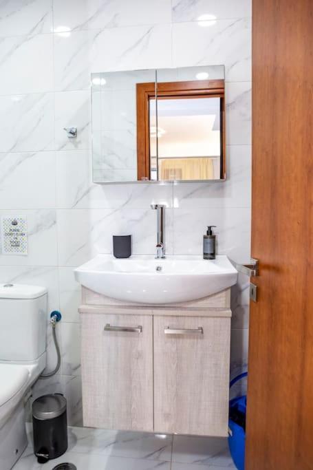 Studio Apartment With All Amenities In Kolonaki Athen Eksteriør billede